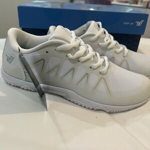 Varsity Cheer Shoes Sz 7 NWT Dbl Edge 2 Women's White Athletic Shoes
